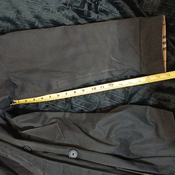 Burberry London Black Hooded Trench Coat - Picture 16 of 16